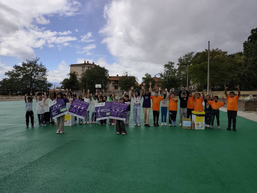 Движение, вдъхновение и забавление #БезОтпадъци: Отбелязахме Европейския ден на спорта в училище! - голяма снимка